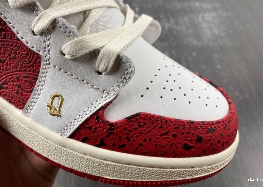 Jordan 1  DJ5186-100 Low  DJ5186-100 Spades 0310